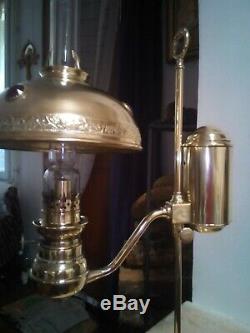 Ancienne Lampe A Petrole Quinquet. 1900