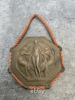 Ancienne Plaque Art Deco Laiton Femme 3 Grâces P Turin Gerbe Or Paris