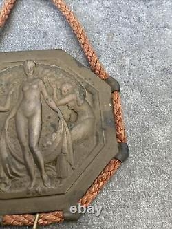 Ancienne Plaque Art Deco Laiton Femme 3 Grâces P Turin Gerbe Or Paris