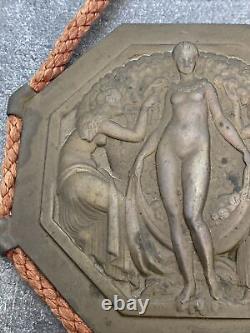 Ancienne Plaque Art Deco Laiton Femme 3 Grâces P Turin Gerbe Or Paris