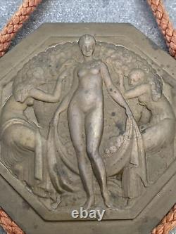 Ancienne Plaque Art Deco Laiton Femme 3 Grâces P Turin Gerbe Or Paris