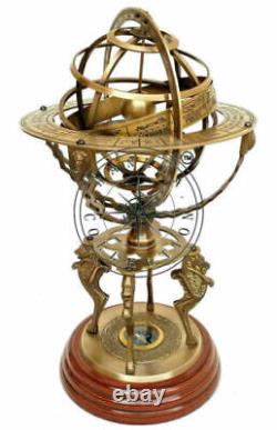 Boussole astrolabe finition armillaire gravée en laiton nautique antique de