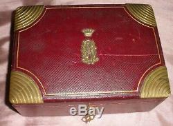 Coffret / boîte à bijoux art déco / années 30 Cuir Laiton doré Couronne de Comte