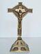 Crucifix Art-déco en laiton et laiton cuivré martelé vers 1920-1930 art du 20ème
