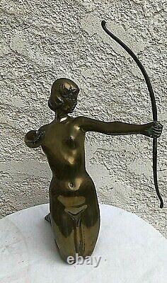 Grand statue bronze laiton femme a l'arc art deco