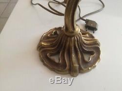 Grande lampe bronze doré ou laiton verre boule Marmoréen VIANNE style art déco