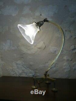 Lampe articulée moderniste verre Holophane, Art Nouveau Art déco. Lampe atelier