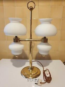 Lampe de bureau table laiton double globe opaline style lampe à pétrole quinquet