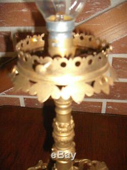 Lampe en bronze et laiton globe en verre opaque Art Déco