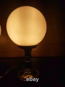PAIRE LAMPE ART DECO 1950 60 vintage BILBOQUET GLOBE OPALINE LAITON CUIVRE