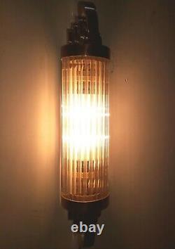 Pair Ancien Old Art Deco Laiton & Glass Rod Lumiere Appliques murale Lampe