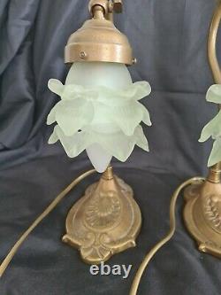 Paire Lampe De Bureau En Laiton Et Tulipe Rose Pate De Verre Style Art Deco