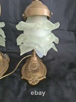 Paire Lampe De Bureau En Laiton Et Tulipe Rose Pate De Verre Style Art Deco