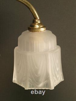 Petite Lampe Moineau Sur Terrasse En Marbre Des Années 1940