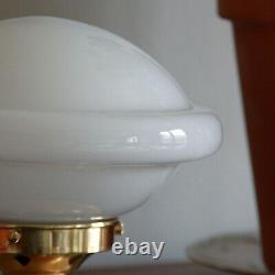 Petite lampe chevet bureau laiton globe verre opaline blanc art déco ancien