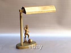 Rare lampe art deco Bauhaus bronze & laiton angelot jouant au football